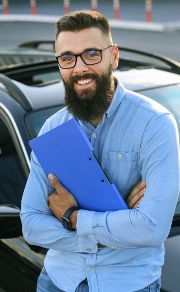 Instructor en página de Contacto autoescuela en Alhaurín Grande